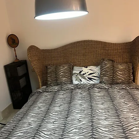Golf Apartment *